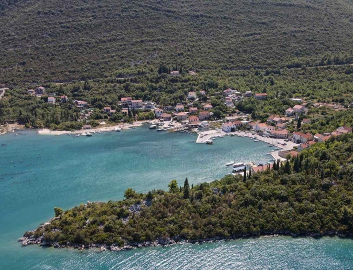 Holiday Home By The Sea - Nina & Kate Ston Kültér fotó